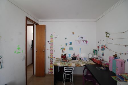 Apartamento à venda com 42m², 2 quartos e 1 vagaQuarto 2