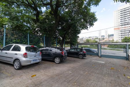 Apartamento para alugar com 34m², 1 quarto e 1 vaga Apartamento para alugar com 34m², 1 quarto e 1 vagaÁrea Comum - Garagem