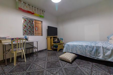 Casa à venda com 250m², 7 quartos e 3 vagasQuarto 2