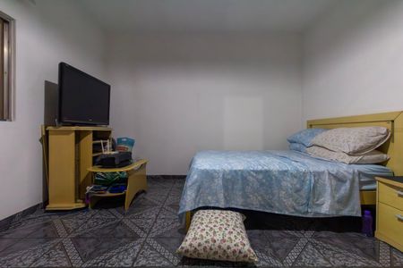 Casa à venda com 250m², 7 quartos e 3 vagasQuarto 2