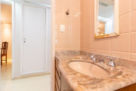 Apartamento à venda com 126m², 3 quartos e 1 vagaBanheiro 2