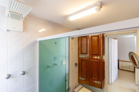 Apartamento à venda com 126m², 3 quartos e 1 vagaBanheiro 1