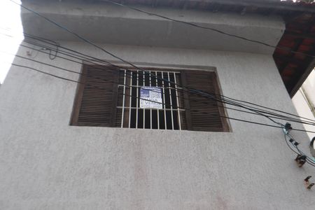 Casa para alugar com 136m², 2 quartos e 1 vagaPlaca