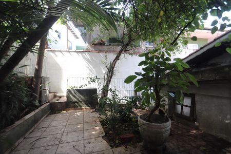 Casa para alugar com 136m², 2 quartos e 1 vagaQuintal