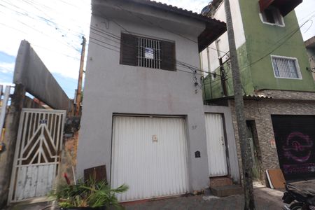 Casa para alugar com 136m², 2 quartos e 1 vagaFachada