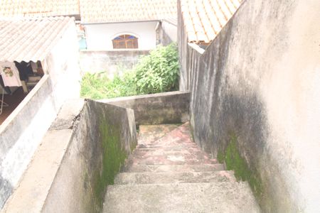 Casa para alugar com 80m², 2 quartos e 1 vagaFundos da casa