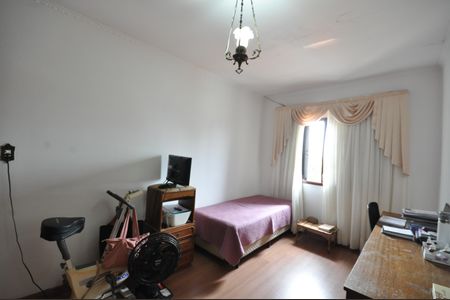 Casa à venda com 286m², 3 quartos e 5 vagasQuarto 2