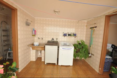 Casa à venda com 286m², 3 quartos e 5 vagasÁrea de Serviço