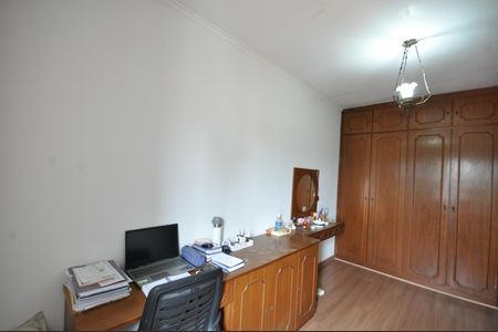 Casa à venda com 286m², 3 quartos e 5 vagasQuarto 2