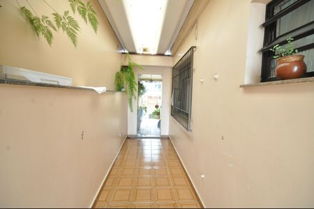 Casa à venda com 286m², 3 quartos e 5 vagasHall de circulação