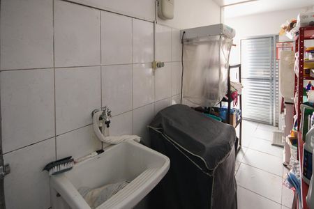 Casa à venda com 119m², 3 quartos e 1 vagaÁrea de Serviço