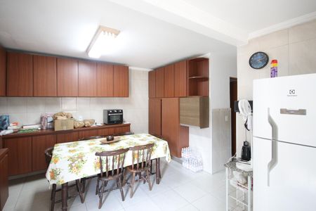 Casa à venda com 119m², 3 quartos e 1 vagaCozinha 