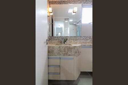 Apartamento à venda com 49m², 2 quartos e 1 vaga Apartamento à venda com 49m², 2 quartos e 1 vagaBanheiro