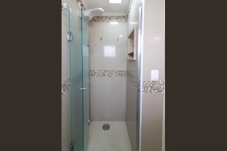 Apartamento à venda com 49m², 2 quartos e 1 vaga Apartamento à venda com 49m², 2 quartos e 1 vagaBanheiro