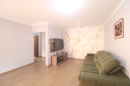 Sala de casa para alugar com 2 quartos, 96m² em Jardim Lucélia, São Paulo