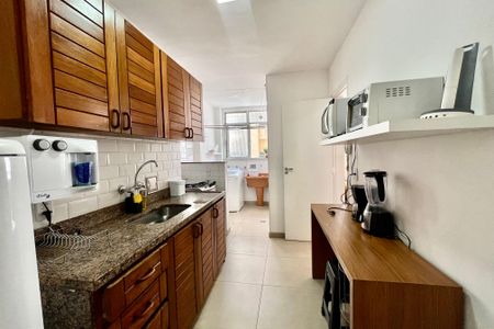 Apartamento para alugar com 85m², 2 quartos e 1 vaga Apartamento para alugar com 85m², 2 quartos e 1 vagaCozinha