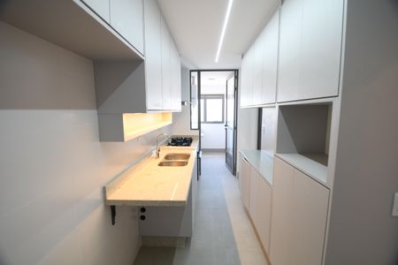 Apartamento à venda com 126m², 3 quartos e 2 vagasCozinha
