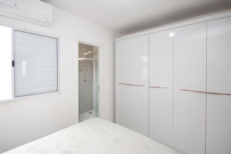 Casa à venda com 51m², 2 quartos e 1 vaga Casa à venda com 51m², 2 quartos e 1 vagaSuíte