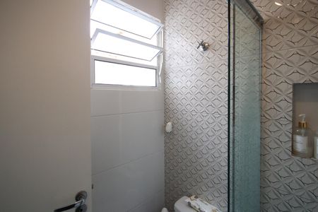 Casa à venda com 51m², 2 quartos e 1 vaga Casa à venda com 51m², 2 quartos e 1 vagaBanheiro da Suíte