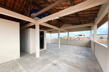 Casa à venda com 410m², 3 quartos e 5 vagas Casa à venda com 410m², 3 quartos e 5 vagasPilotis