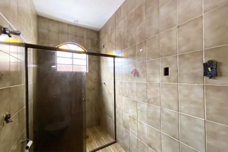 Casa à venda com 410m², 3 quartos e 5 vagas Casa à venda com 410m², 3 quartos e 5 vagasBanheiro da Suíte