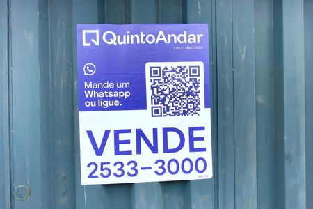 Casa à venda com 410m², 3 quartos e 5 vagas Casa à venda com 410m², 3 quartos e 5 vagasPlaca