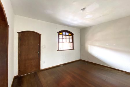 Casa à venda com 410m², 3 quartos e 5 vagas Casa à venda com 410m², 3 quartos e 5 vagasSala