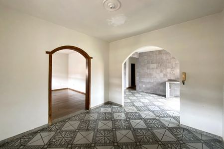 Casa à venda com 410m², 3 quartos e 5 vagas Casa à venda com 410m², 3 quartos e 5 vagasSala de Jantar