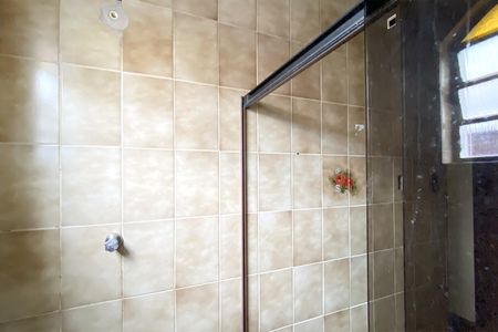 Casa à venda com 410m², 3 quartos e 5 vagas Casa à venda com 410m², 3 quartos e 5 vagasBanheiro da Suíte