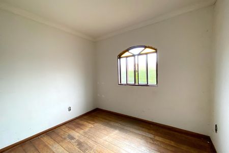 Casa à venda com 410m², 3 quartos e 5 vagas Casa à venda com 410m², 3 quartos e 5 vagasQuarto 3