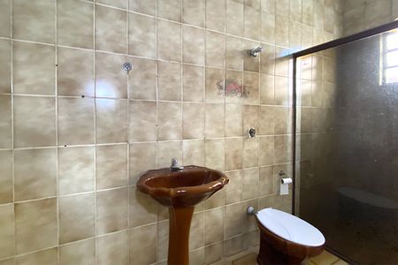 Casa à venda com 410m², 3 quartos e 5 vagas Casa à venda com 410m², 3 quartos e 5 vagasBanheiro da Suíte