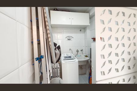 Casa à venda com 118m², 2 quartos e 2 vagas Casa à venda com 118m², 2 quartos e 2 vagasÁrea de Serviço