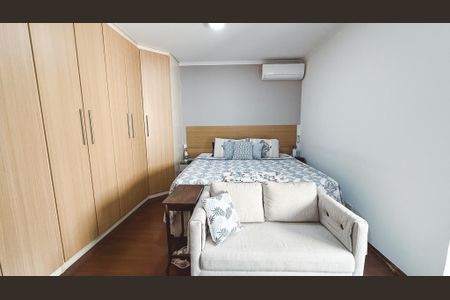 Casa à venda com 118m², 2 quartos e 2 vagas Casa à venda com 118m², 2 quartos e 2 vagasQuarto Suíte