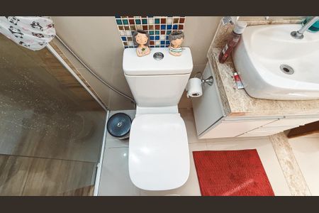 Casa à venda com 118m², 2 quartos e 2 vagas Casa à venda com 118m², 2 quartos e 2 vagasBanheiro da Suíte