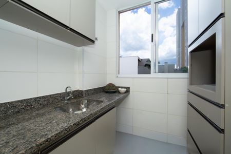 Apartamento para alugar com 50m², 2 quartos e 1 vaga Apartamento para alugar com 50m², 2 quartos e 1 vagaCOZINHA
