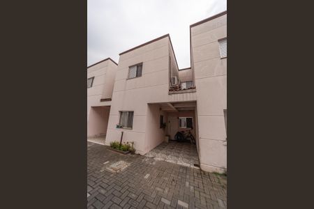 Casa de condomínio para alugar com 70m², 2 quartos e 1 vagaFachada