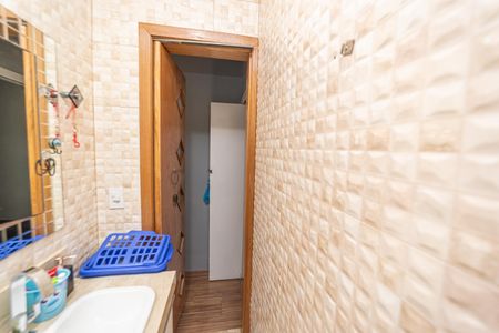 Casa de condomínio para alugar com 70m², 2 quartos e 1 vagaBanheiro do Quarto 1