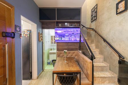 Sala de casa de condomínio para alugar com 2 quartos, 70m² em Vila Paranagua, São Paulo