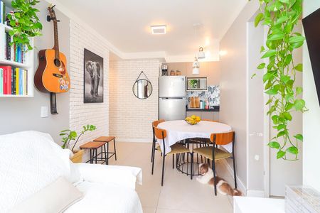 Sala de apartamento à venda com 2 quartos, 41m² em Itaquera, São Paulo