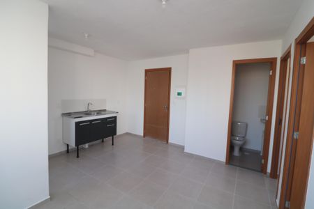 Sala de apartamento para alugar com 2 quartos, 34m² em Vila Antonieta, São Paulo