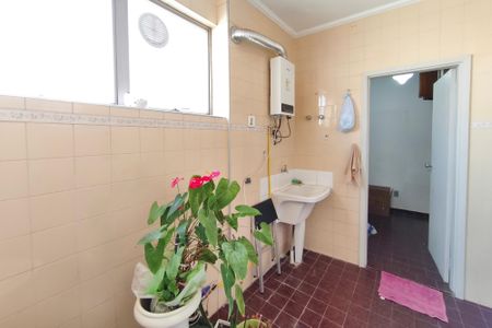 Apartamento à venda com 163m², 3 quartos e 1 vagaÁrea de Serviço