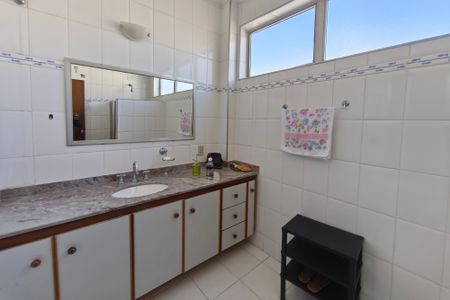 Banheiro Suíte de apartamento à venda com 3 quartos, 163m² em Bosque, Campinas