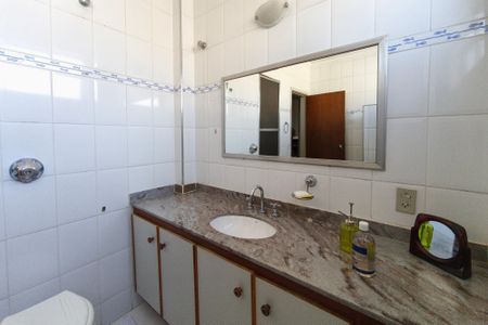 Banheiro Suíte de apartamento à venda com 3 quartos, 163m² em Bosque, Campinas