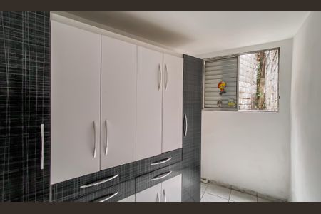 Casa para alugar com 70m², 2 quartos e sem vagaQuarto