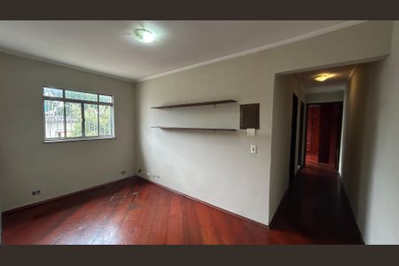 Casa à venda com 250m², 2 quartos e 3 vagas Casa à venda com 250m², 2 quartos e 3 vagasEdícula - Escritório
