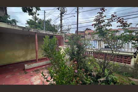 Casa à venda com 250m², 2 quartos e 3 vagas Casa à venda com 250m², 2 quartos e 3 vagasJardim