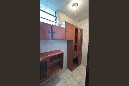 Casa à venda com 250m², 2 quartos e 3 vagas Casa à venda com 250m², 2 quartos e 3 vagasEdícula - Despensa