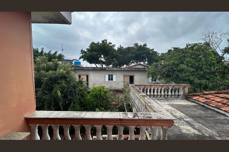 Casa à venda com 250m², 2 quartos e 3 vagas Casa à venda com 250m², 2 quartos e 3 vagasEdícula - Terraço