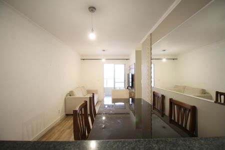 Sala de apartamento para alugar com 2 quartos, 70m² em Paraíso do Morumbi, São Paulo