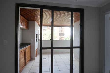 Apartamento para alugar com 148m², 4 quartos e 2 vagasChurrasqueira/Sacada